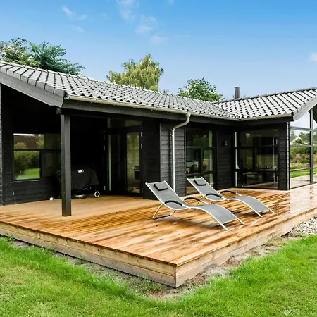 Nyaraló 4 Bedroom Lovely Home In Vaeggerlose Bøtø By