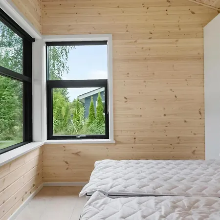 Σπίτι διακοπών 5 Bedroom Cozy In Vaeggerlose *